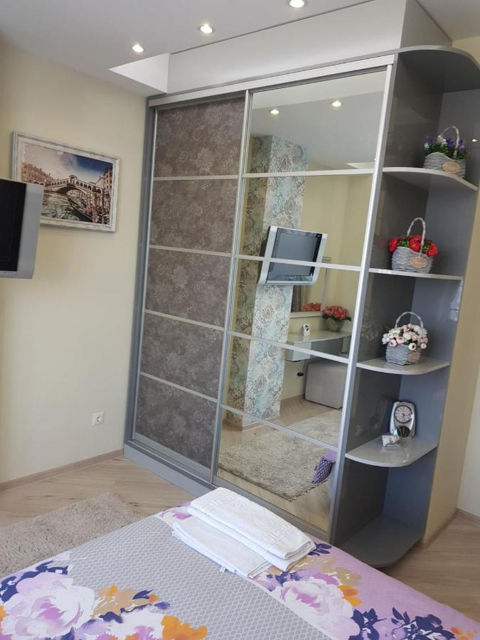 Sky House Exclusive Apartments Chişinau Exteriör bild